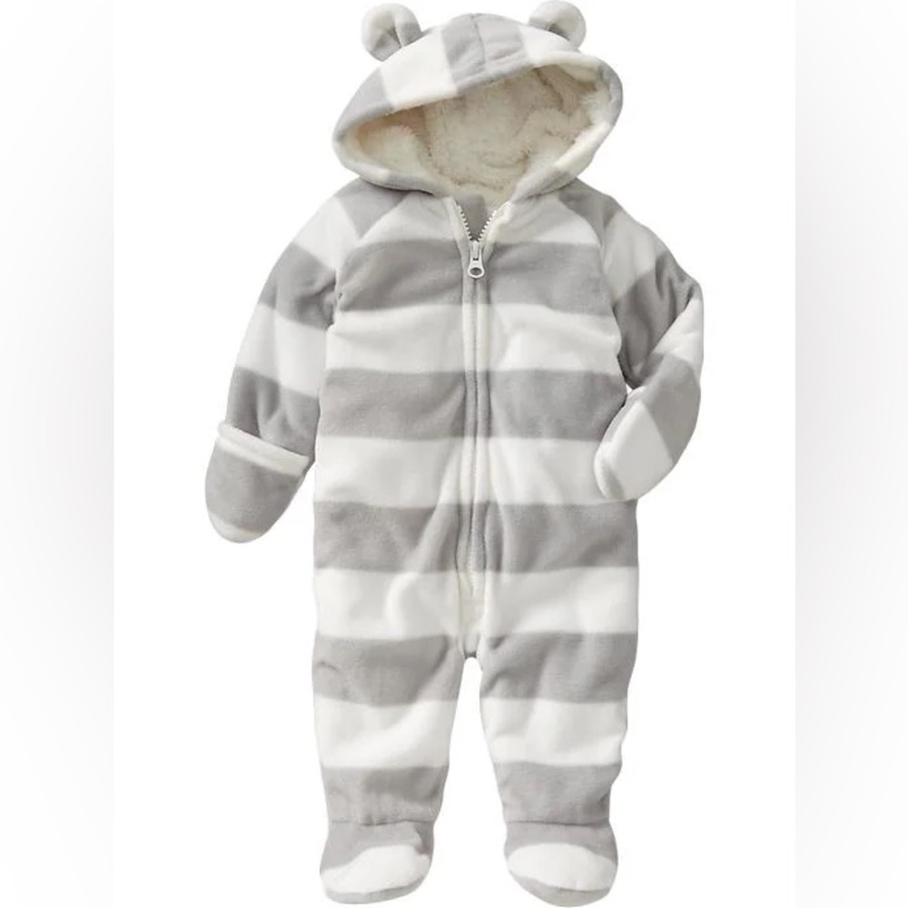 Old Navy Micro Performance Fleece Hooded One-Piece for Baby Bear Ears 3-6 month
